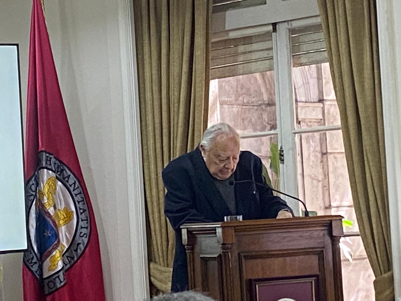 Homenaje al Prof. Dr. Rodolfo Armas Merino