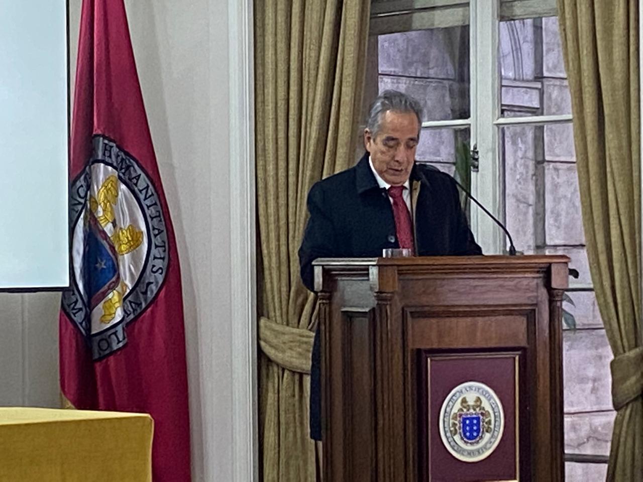 Reconocimiento como Presidente Emérito al Dr. Egon Guzmán